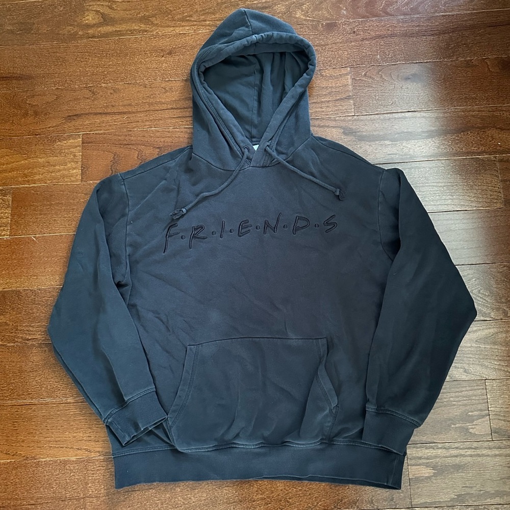 women’s grey H&M “friends” hoodie!